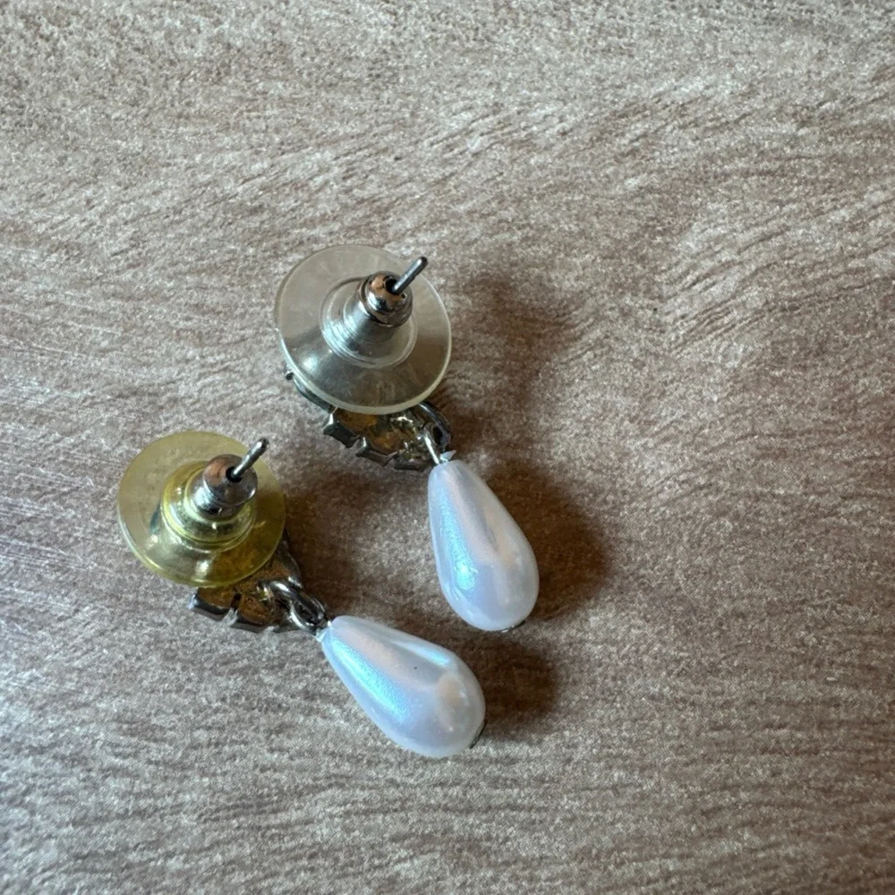 Dangle Earrings Silver Tone Faux Pearl Green Rhinestone Crystals Vintage Regency